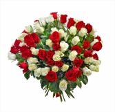 Букет из 101 красно-белой розы